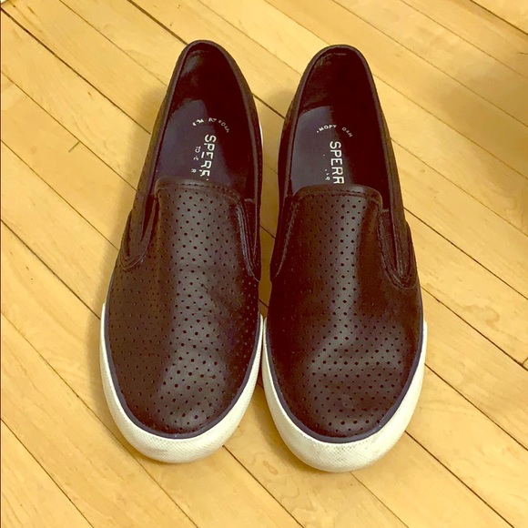 women's seaside perforated varsity sneaker